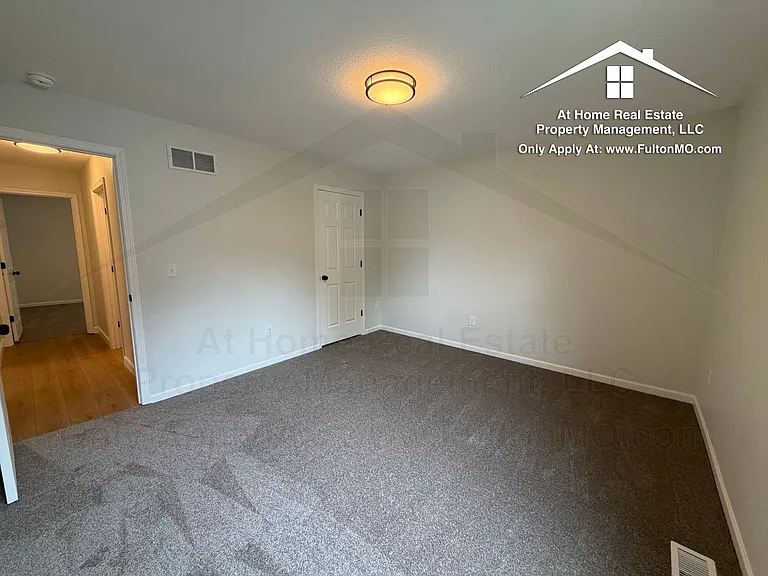 1011 Greystone Ct — Photo 35