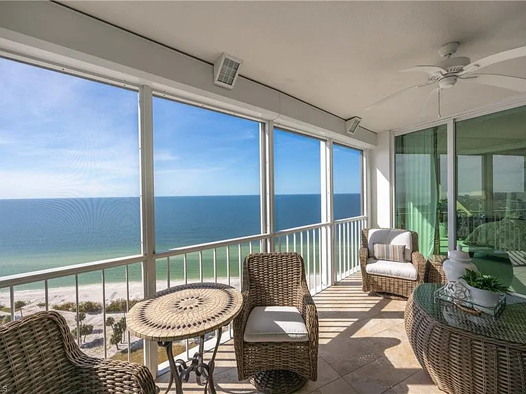 3991 Gulf Shore Blvd N #Penthouse 101 — Photo 37