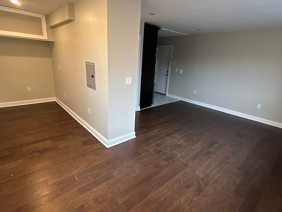 4th image of 2500 John Fitzgerald Kennedy Blvd #504