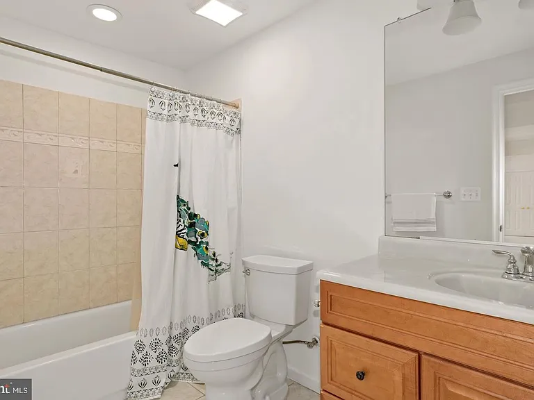 5045 Worthington Woods Way — Photo 36