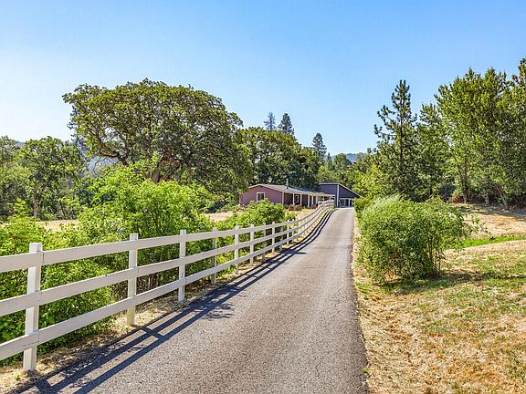 2nd image of 1138 Old Highway 99 S