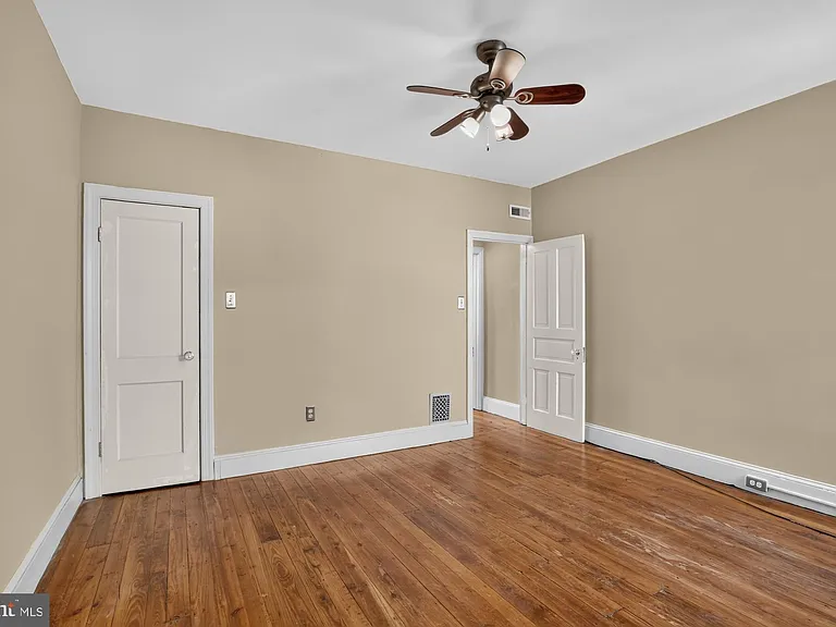 2228 Taggert St — Photo 16