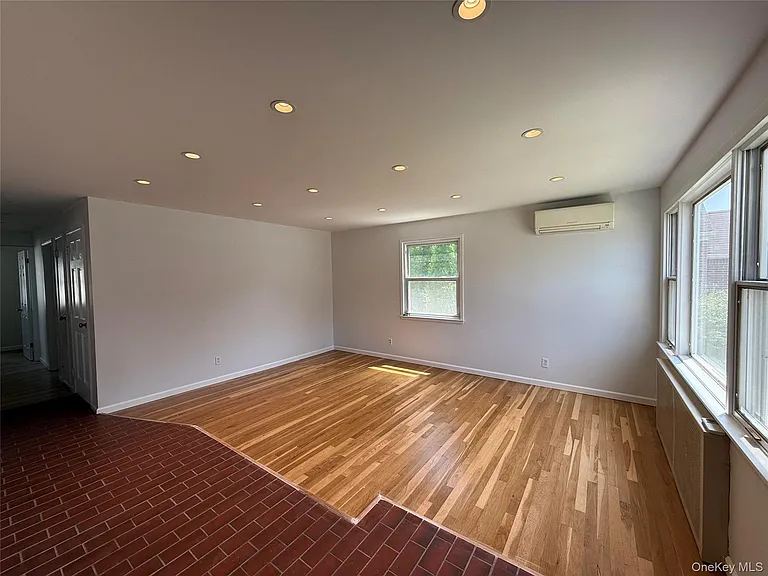 59 Wood St #1 — Photo 3