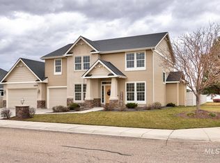 11274 W Creekbend St, Star, ID 83669