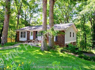99 Botany Dr, Asheville, NC 28805