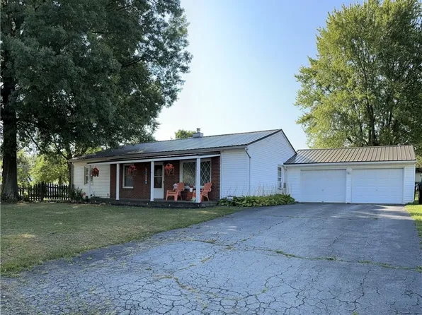 1376 George Street Ext, Hermitage, PA 16148