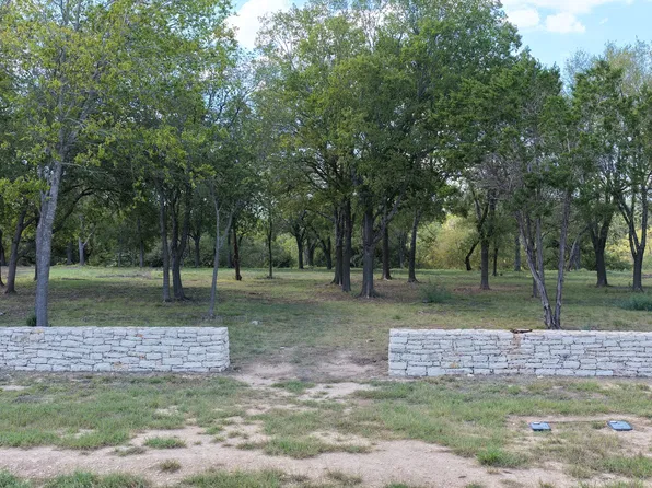 264 RIVERFRONT DR, New Braunfels, TX 78132