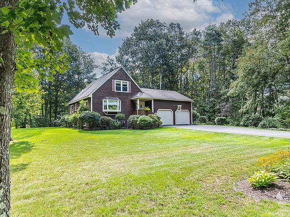 2nd image of 3 Ashwood Drive