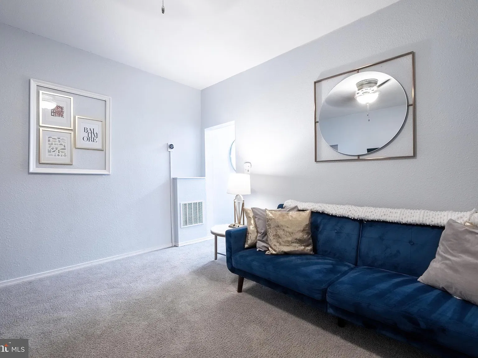 1 bed, 1.0 bath, 1275 sqft, $1,800 — Photo 3