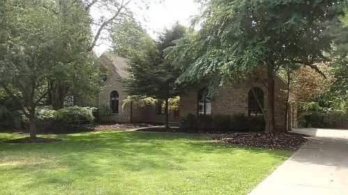 2nd image of 1403 Leslie Ln NE