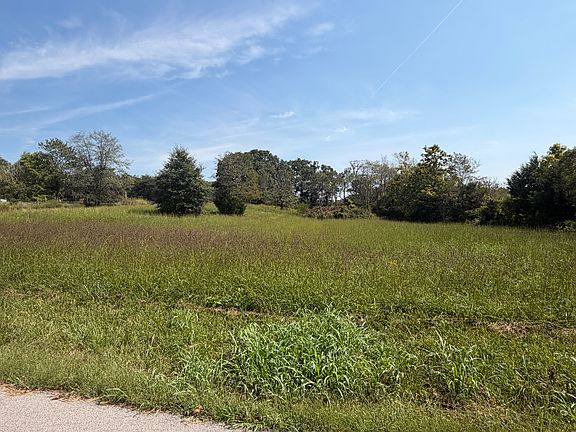 2nd image of 344 Pine Grove Rd