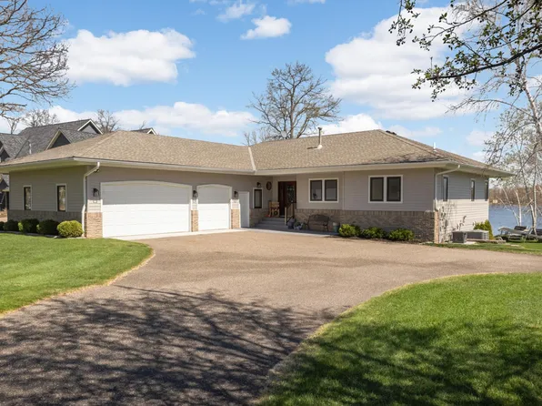 27225 Bayshore Dr NW, Isanti, MN 55040