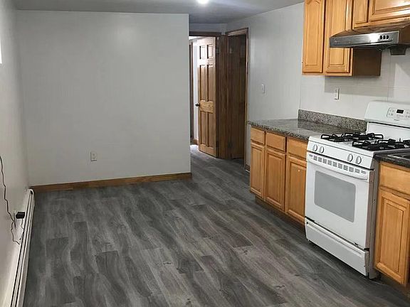2nd image of 810 College Point Blvd Floor 1