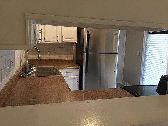 2nd image of 11414 Benttree Cir