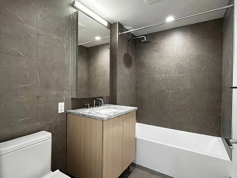 100 Sullivan Pl #216 — Photo 9