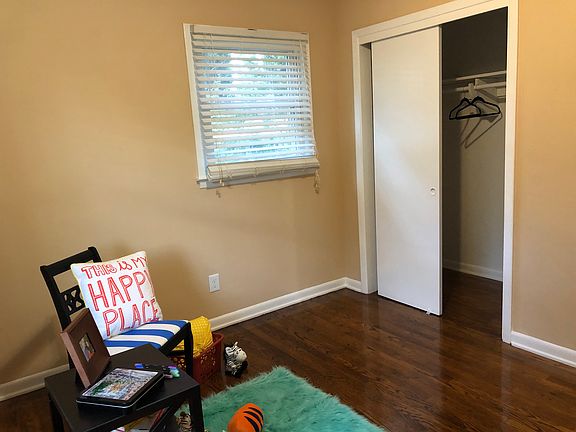 5th image of 4113 Sacramento Dr