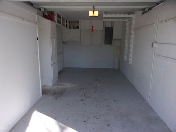 3rd image of 849 Tupelo Dr