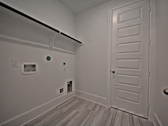 3rd image of 15410 Wolcott Green Dr