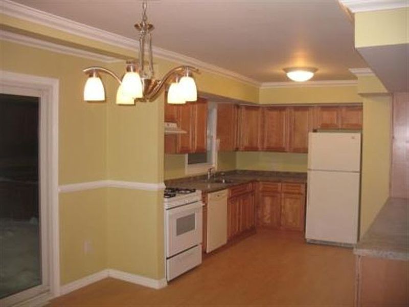 5th image of 25 DEBBIE Drive