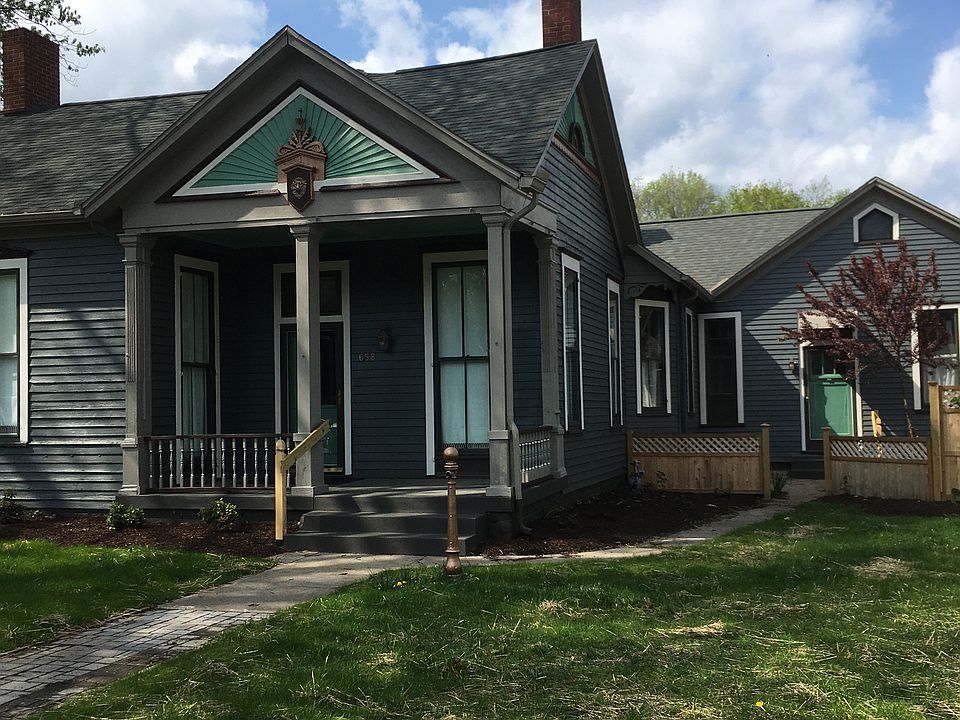 1st image of 658 Farrington St
