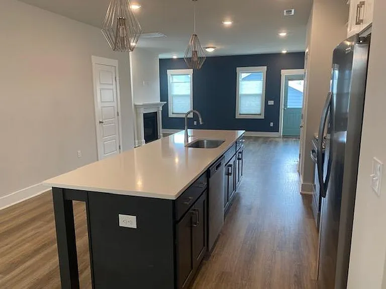 686 Vine Pkwy — Photo 5