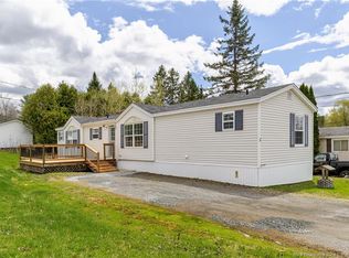 2 Veinot St, Lincoln, NB E3B 6T3