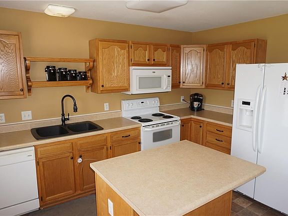 4th image of 3076 N Natasha Dr