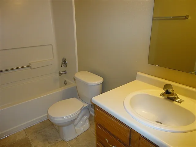 2324 Shadowbrook Dr — Photo 11