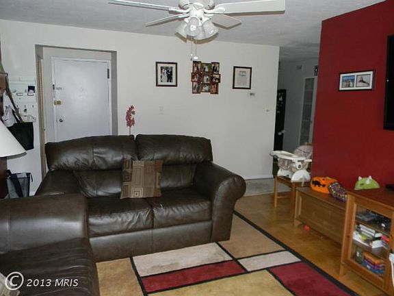 2nd image of 11911 Parklawn Dr APT 101