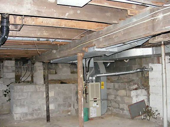 5th image of 3701 McKay Ln