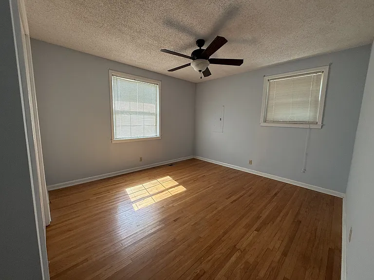 1511 Cavern Ct — Photo 9