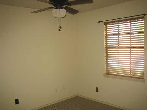 5th image of 17688 Kelly Blvd