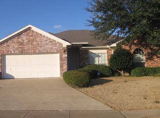 1201 Hardisty Dr, Arlington, TX 76001