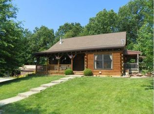 1821 Rustic Mdws, Columbia, IL 62236