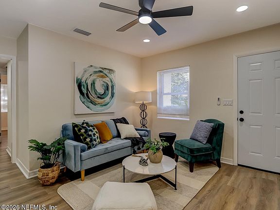 5th image of 5744 BLACKTHORN Road