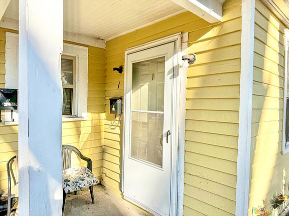 3rd image of 204 Tunstall Ave