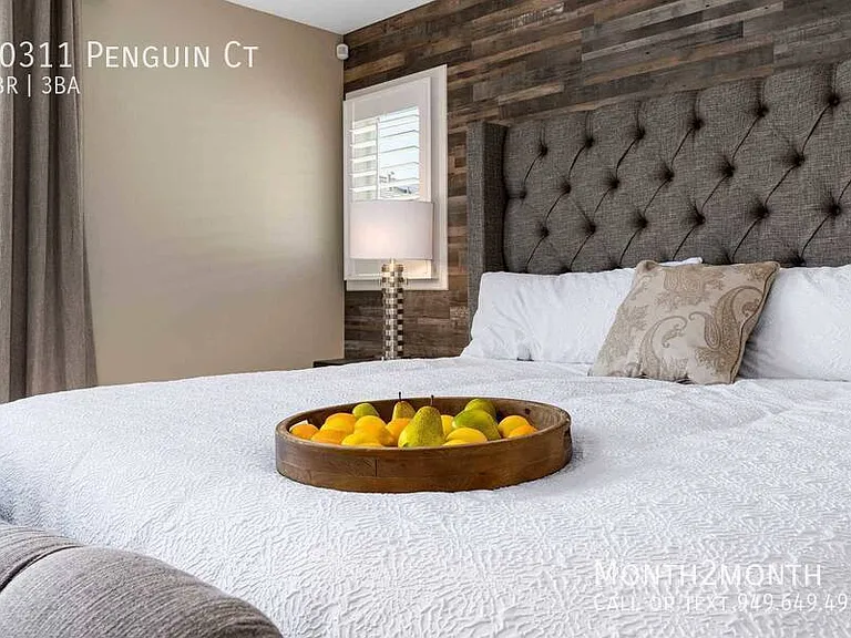 10311 Penguin Ct — Photo 19