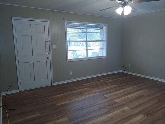 2nd image of 402 Louisiana Ave