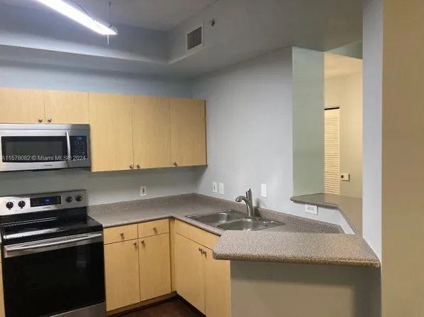 1919 Van Buren St APT 108A, Hollywood, FL 33020
