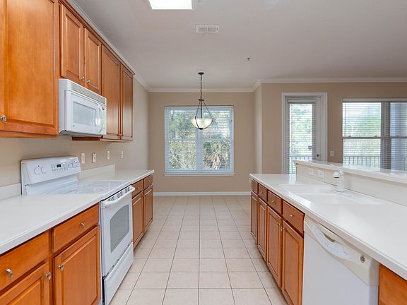 4th image of 13364 Beach Blvd Unit 1028