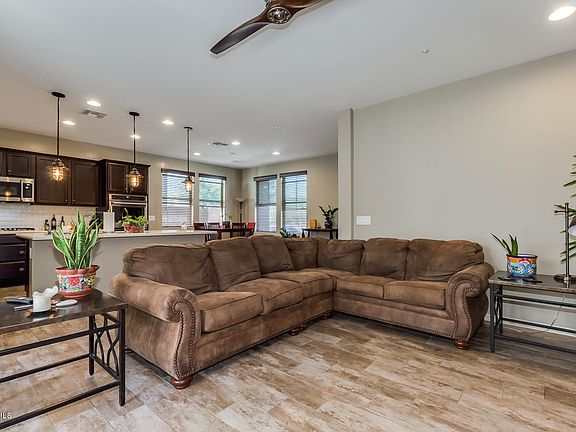 2nd image of 2427 W Gloria Ln