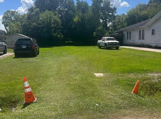 1725 Threadneedle St, Beaumont, TX 77705