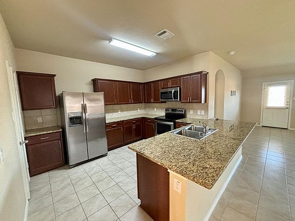 2nd image of 1029 Decker Dr