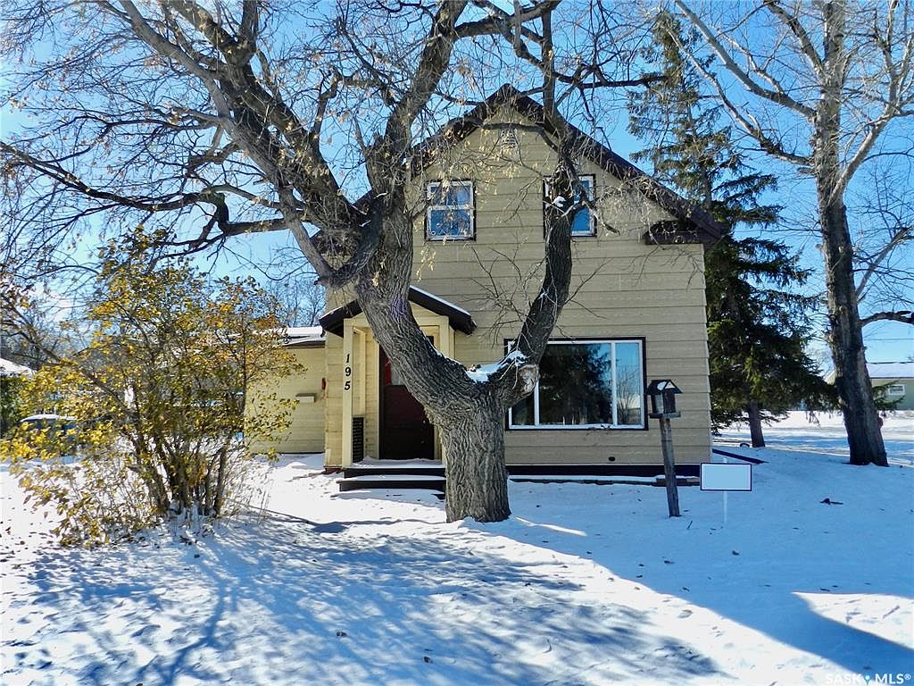 195 Oriole AVENUE, Briercrest, SK S0H 0K0 MLS SK949840 Zillow