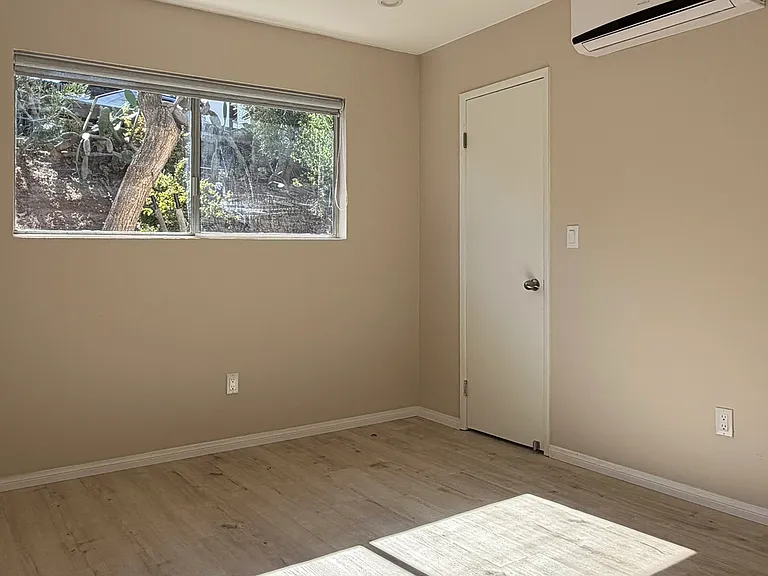 4430 Laurel St #3 — Photo 11