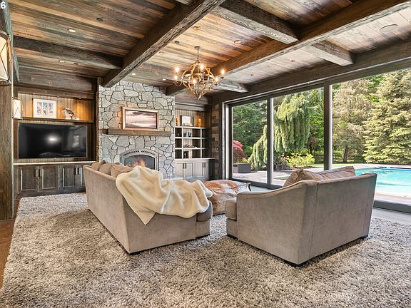 4th image of 31553 SW Isle Way Ln
