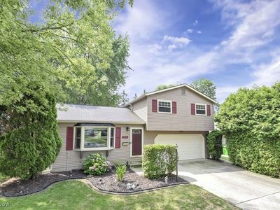 269 Butternut Ln, Berea, OH, 44017