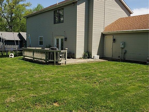 4th image of 1392 Sugar Maple Dr