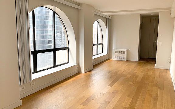 3rd image of 254 W 51st St APT 17G