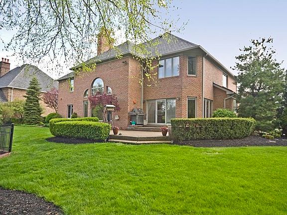 3rd image of 2222 Lands End Ln